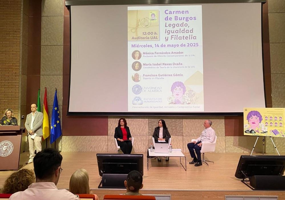 Nuevas tarjetas prefanqueadas de Correos destacan la figura de la almeriense Carmen de Burgos