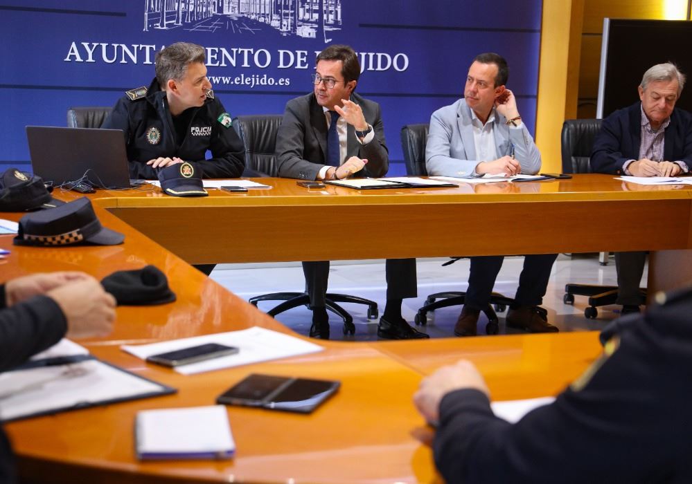 Videovigilancia y ampliación de la zona de actuación del Plan de ‘Comercio Seguro’ para garantizar la seguridad en El Ejido en Navidad