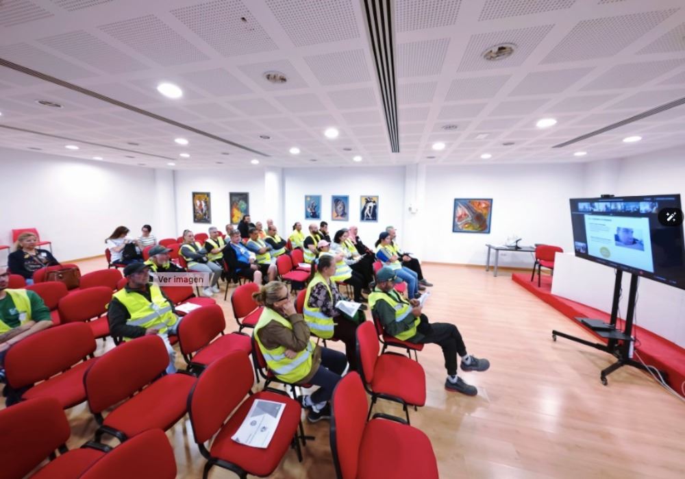 Un total de veinte jóvenes podrán acogerse al programa Andalucía Activa para trabajar en el Ayuntamiento