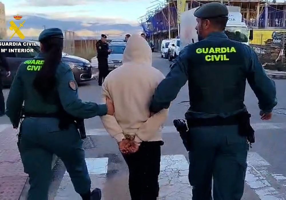 Detenida una organización criminal dedicada a la trata y explotación sexual de mujeres en Roquetas de Mar (Almería)