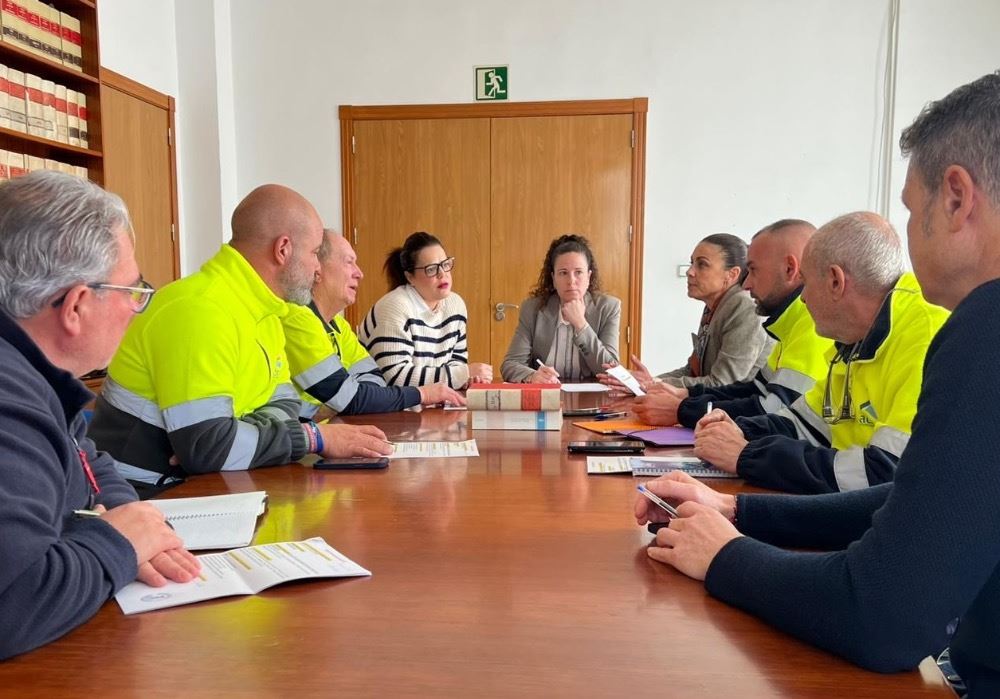 El Ayuntamiento de Adra perfila un dispositivo especial de limpieza para esta Semana Santa