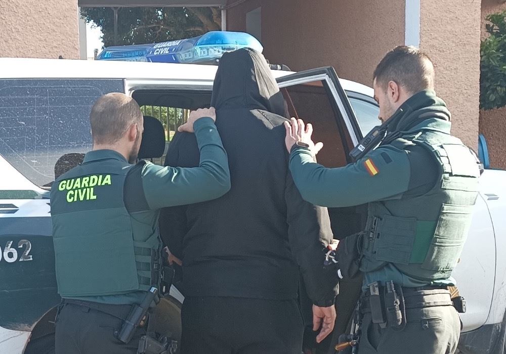 La  Guardia Civil detiene en Huércal-Overa al autor de dos robos, uno de ellos con violencia e intimidación