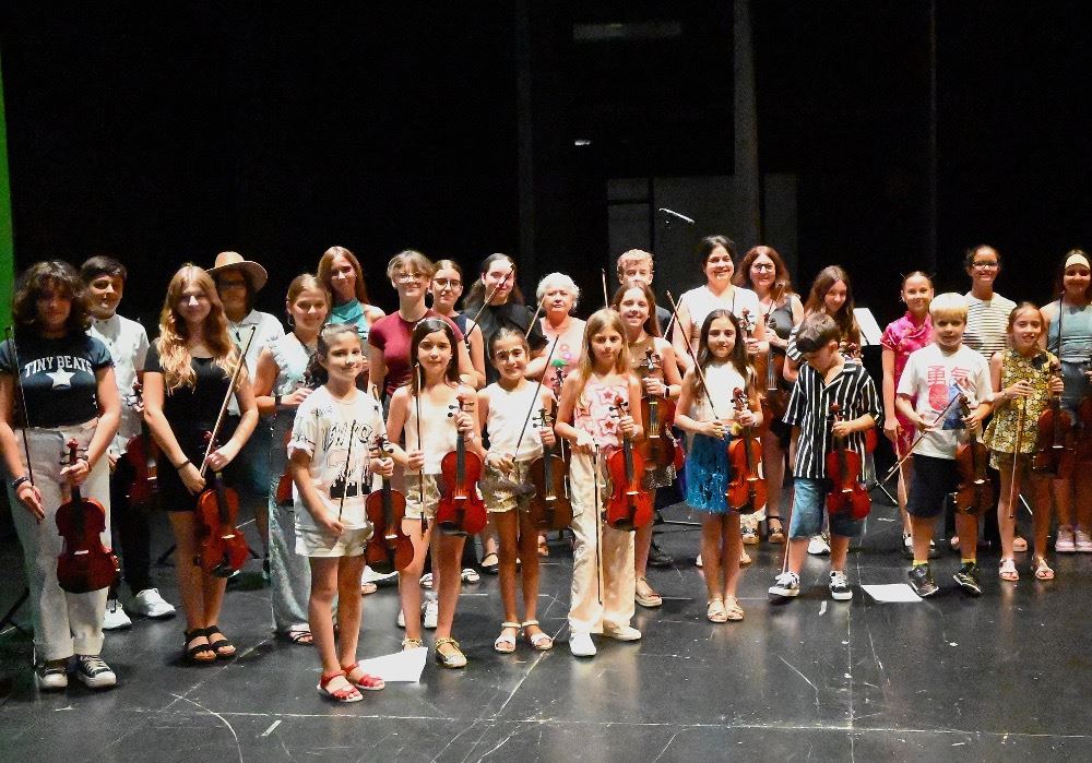 Gran audición de los alumnos de violín y viola en la Escuela Municipal de Música de Roquetas de Mar