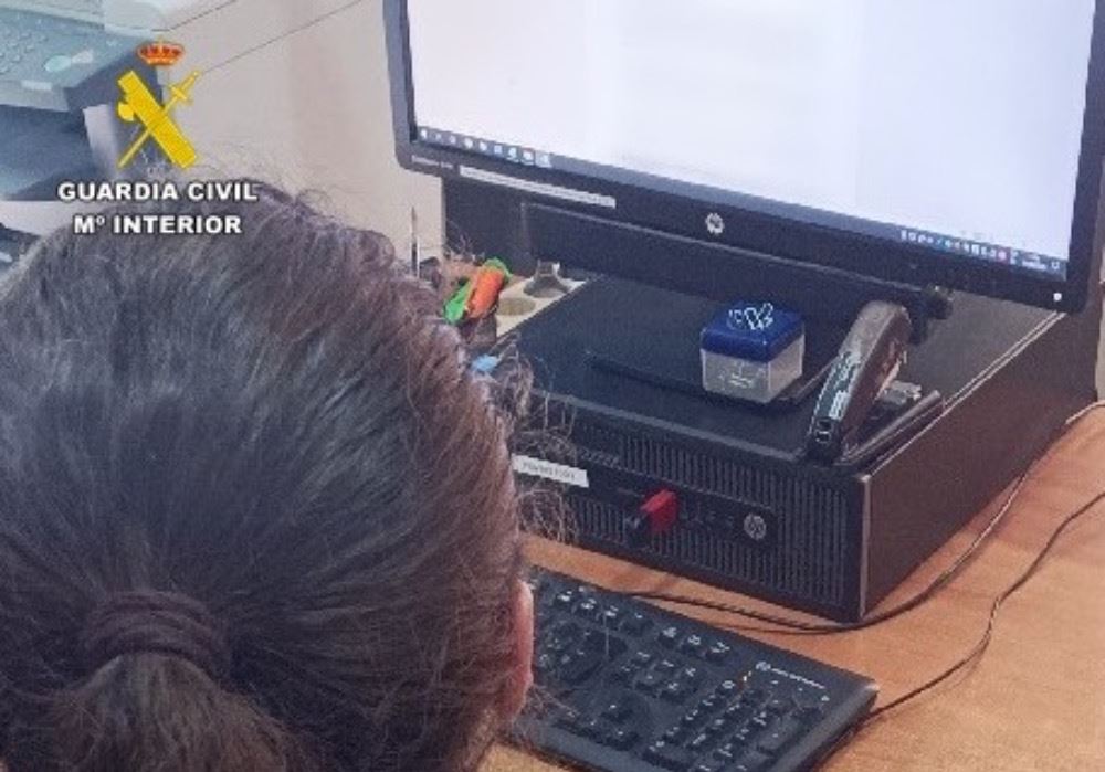 La Guardia Civil investiga a una trabajadora de una residencia de la tercera edad del levante almeriense por el hurto de joyas
