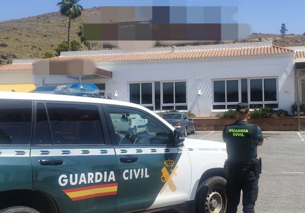 La Guardia Civil investiga a una persona por simular una estafa para recuperar el importe de una reserva hotelera