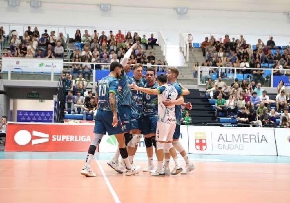 Unicaja Costa de Almería presenta a su equipo ante su afición frente al Benfica