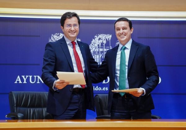 Diputación de Almería y Ayuntamiento firman el convenio para la construcción del Complejo Deportivo de Almerimar y el Pabellón de Ejido Norte