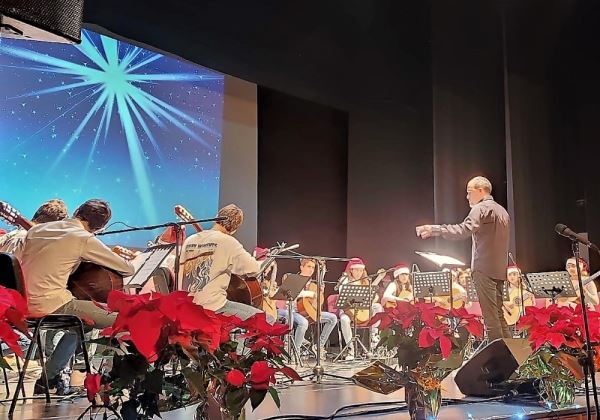 La Escuela Municipal de Música de Roquetas de Mar celebra distintas audiciones de sus alumnos en Navidad
