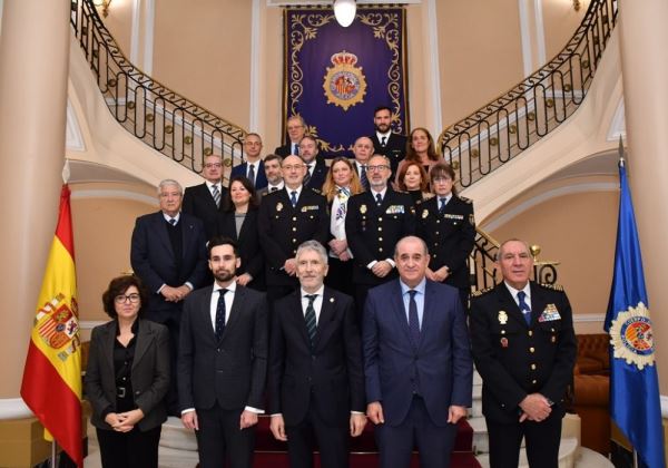 Grande-Marlaska preside la primera reunión de la comisión que organiza el bicentenario de la Policía Nacional en 2024