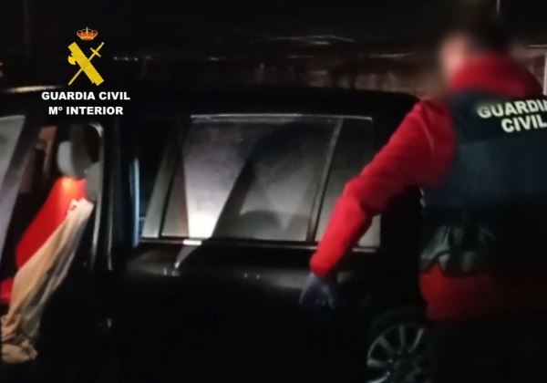 La Guardia Civil detiene a un hombre tras asesinar al propietario de la vivienda que ocupa en Vícar