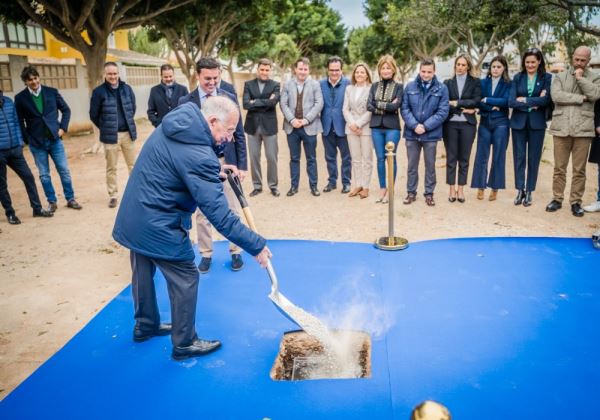 Diputación y el Ayuntamiento inician la remodelación de la Avenida de Los Cerrillos en Roquetas de Mar