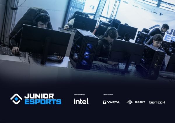 El IES Rosa Navarro de Almería participa en JUNIOR Esports, la única competición de esports en el entorno  educativo que existe en España