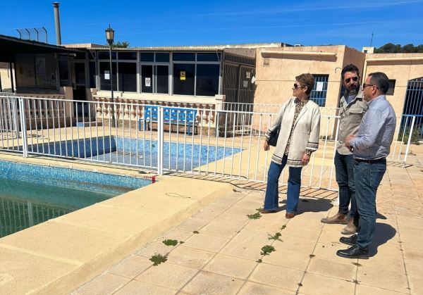 El Ayuntamiento de La Mojonera trabaja en el proyecto de climatización de la piscina municipal, a la que se añadirá un gimnasio