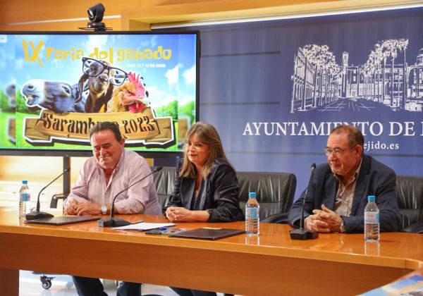 La IX Feria del Ganado de Tarambana ‘cierra un trato’ con la tradición, el arraigo y la cultura popular en torno a las labores del campo