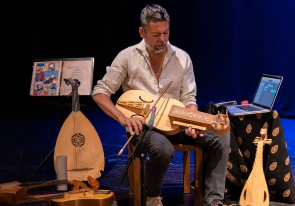    Emilio Villalba y Sara Marina ofrecen el concierto didáctico ‘La pequeña juglaresa’ en la Escuela de Música