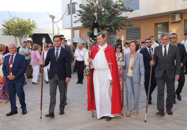 Ejido Norte culmina sus fiestas con la procesión y misa de la Santa Cruz
