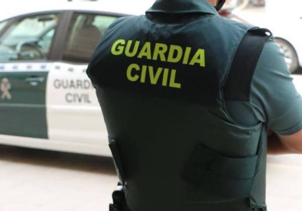 LA GUARDIA CIVIL INVESTIGA A UN CONDUCTOR SINIESTRADO POR DAR POSITIVO EN ALCOHOL Y DROGAS