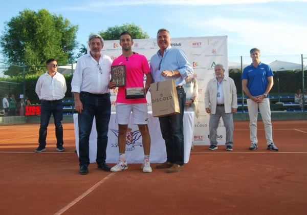 JAVIER BARRANCO CAMPEÓN ITF 25000 CÓRDOBA