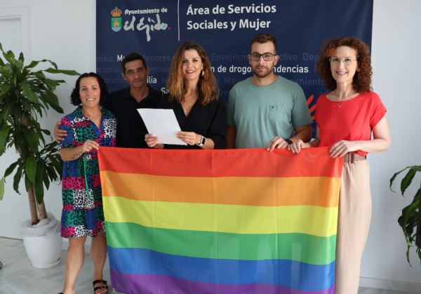 El Ejido se suma a la conmemoración del Día Internacional del Orgullo LGTBIQ+ con un taller un de terminología, una charla y cinefórum sobre la diversidad