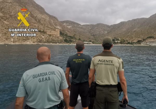 LA GUARDIA CIVIL CONJUNTAMENTE CON AGENTES DE MEDIO AMBIENTE INTENSIFICAN LA PROTECCIÓN Y VIGILANCIA DEL PARQUE NATURAL DE CABO DE GATA EN SUS RESPECTIVOS ÁMBITOS COMPETECIALES