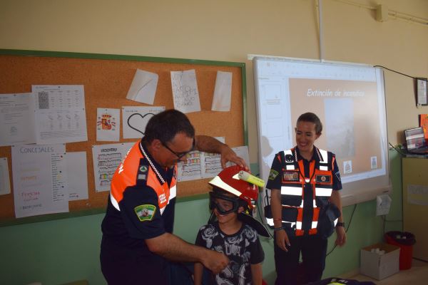 Los alumnos del Concordia de Campohermoso reciben información sobre emergencias y hábitos saludables