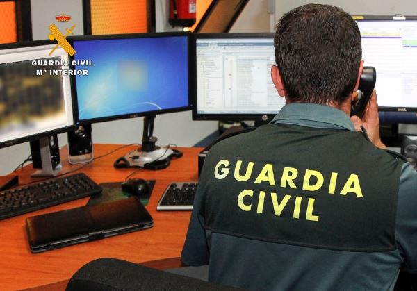La Guardia Civil de Almería detiene a siete personas por estafar 132.000 € a una empresa almeriense