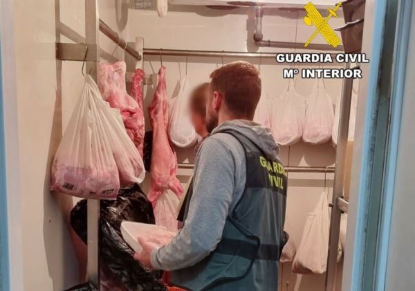 La Guardia Civil realiza diferentes inspecciones preventivas en materia de la protección, sanidad y bienestar animal, así como la correcta trazabilidad y condiciones higiénico-sanitarias de los productos cárnicos