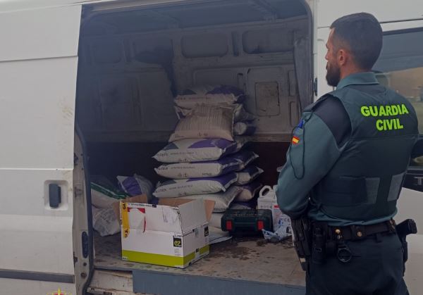 La Guardia Civil detiene a una persona e investiga a otra por un delito Fragante de Robo con Fuerza en Huércal Overa