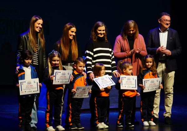 La Asociación Española para la Iniciativa Joven entrega en Berja los premios ‘Destacando’