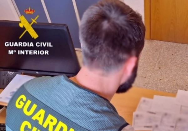 La Guardia Civil detiene a una mujer por simular ser víctima de una organización de trata de seres humanos