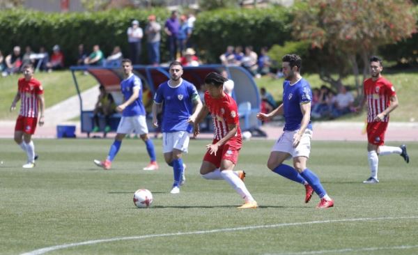El Almería B cierra la fase regular de la Liga con un empate en el Anexo ante el Linares