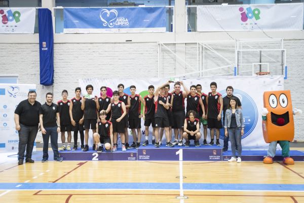 El Moisés Ruiz acoge la última jornada de los JDP Baloncesto con más 300 deportistas