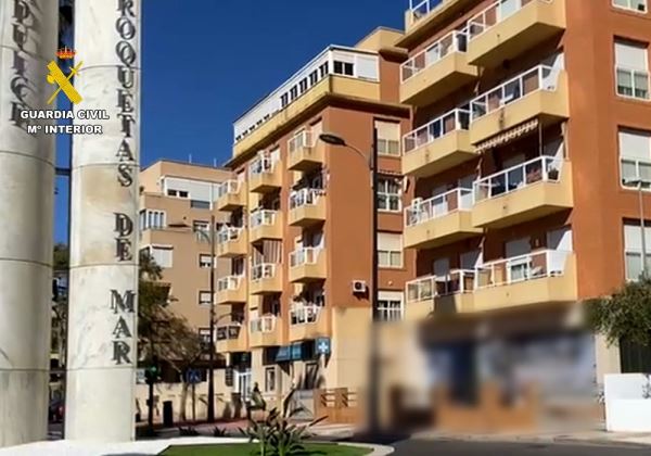 La Guardia Civil detiene a los tres representantes de una promotora inmobiliaria por supuestos delitos de Falsedad Documental y Estafa