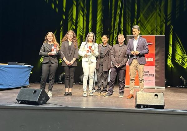 Los IES Murgi, en Bachillerato; y Santa María del Águila, en Secundaria, ganan el I Torneo de Debate Educativo organizado por el Ayuntamiento