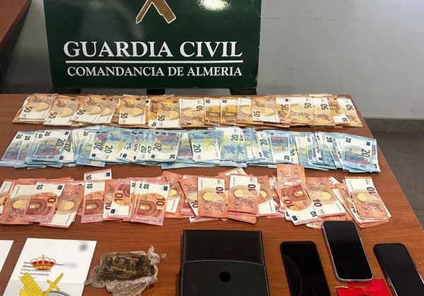 La Guardia Civil detiene a una persona por hechos vinculados con el tráfico de droga