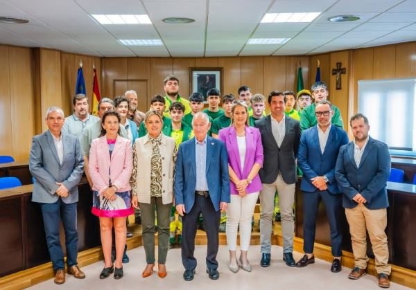 Un total de 12 alumnos afrontan la recta final de los cursos formativos de jardinería en Roquetas de Mar