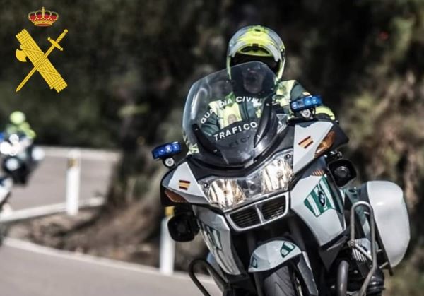 La Guardia Civil localiza, identifica e investiga a un conductor, que circulaba llevando a su hija sobre sus piernas Inbox
