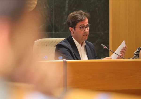 El Pleno de El Ejido exige al Subdelegado y al Ministerio del Interior más medios humanos y materiales para la Guardia Civil que refuercen la seguridad en el campo