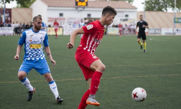 El Almería B encarrila la primera eliminatoria del play-off de ascenso tras vencer 1-4 al Villarrubia