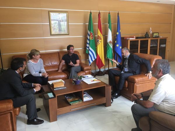 El Ayuntamiento de El Ejido y Nedgia analizan iniciativas ambientales para mejorar la calidad del aire ejidense