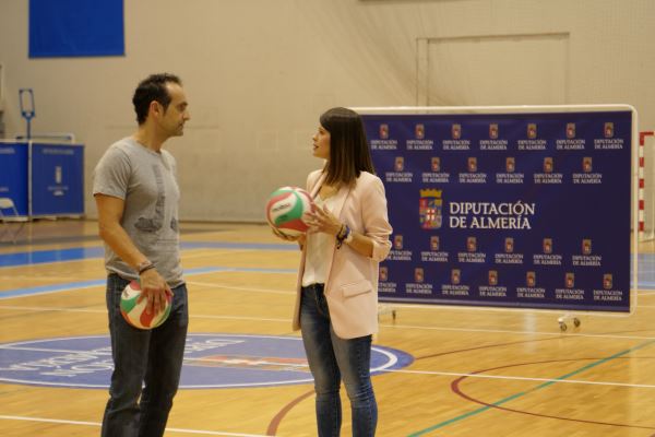 Vuelve al pabellón de deportes Moisés Ruiz el Campus de Voleibol y Valores 'Cosme Prenafeta'