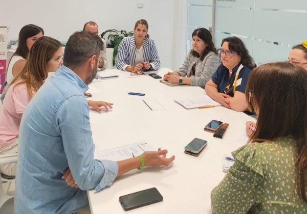 La Mesa Radar Local contra la ‘Soledad No Deseada’ cumple un año de trabajo frente al riesgo de aislamiento social de personas que viven y se sienten solas