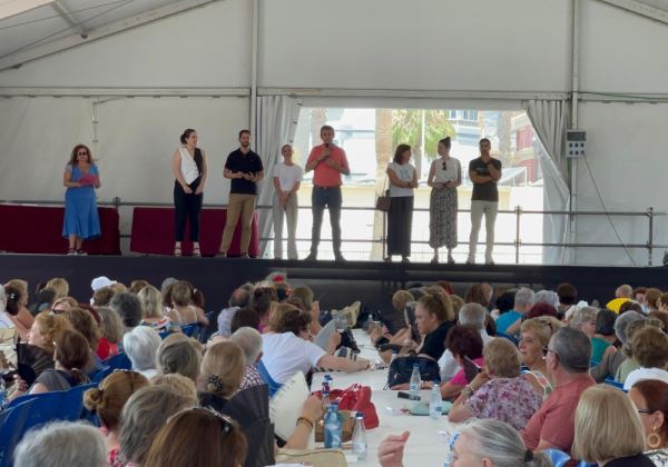 Manuel Cortés clausura los talleres municipales con los más de 350 usuarios y usuarias en Pago del Lugar