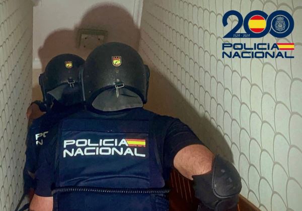 La Policía Nacional desarticula en Almería y Murcia una red de empresas ficticias que facilitaba contratos a extranjeros a cambio de contraprestaciones económicas