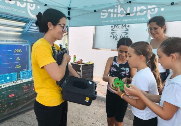Llega a Dalías la `Misión Alienígena´, un escape room  al aire libre
