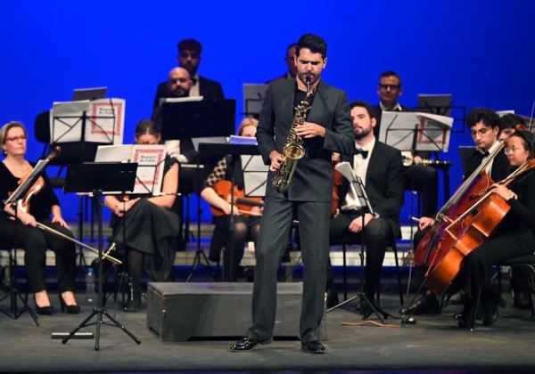 La OCAL se adelanta al Día de los Enamorados con un concierto con brillo para saxo solista y música  francesa