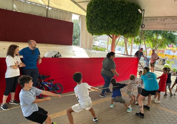 Celín vive el Día de la Bicicleta, talleres infantiles, deporte y magia en el miércoles de sus fiestas