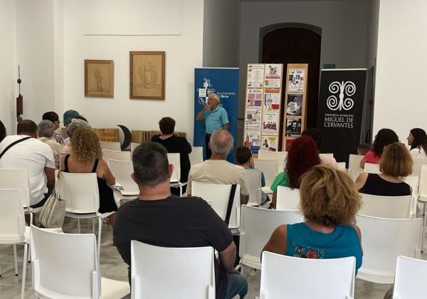 La Biblioteca Municipal de Berja presenta su programación cultural para el curso 2025/2026