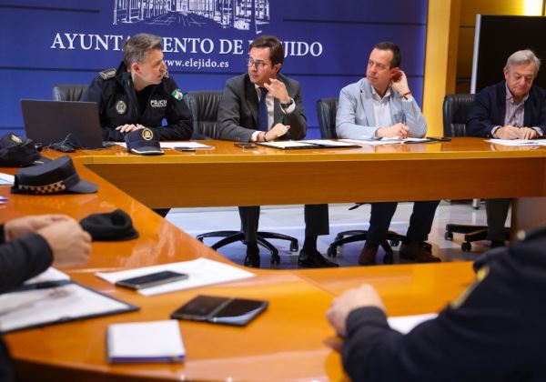 Videovigilancia y ampliación de la zona de actuación del Plan de ‘Comercio Seguro’ para garantizar la seguridad en El Ejido en Navidad