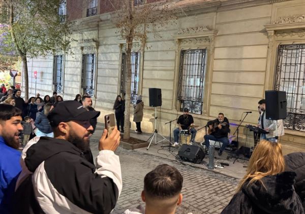 Almería Centro llena de tradición y ambiente navideño el corazón de la ciudad